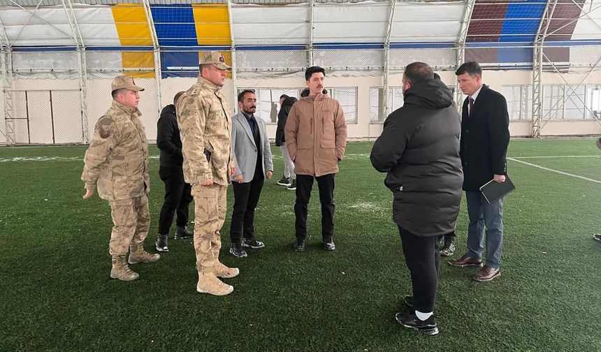 Dağpınar’da spor yatırımlarına yakın takip: Kaymakam Kahraman yerinde inceledi