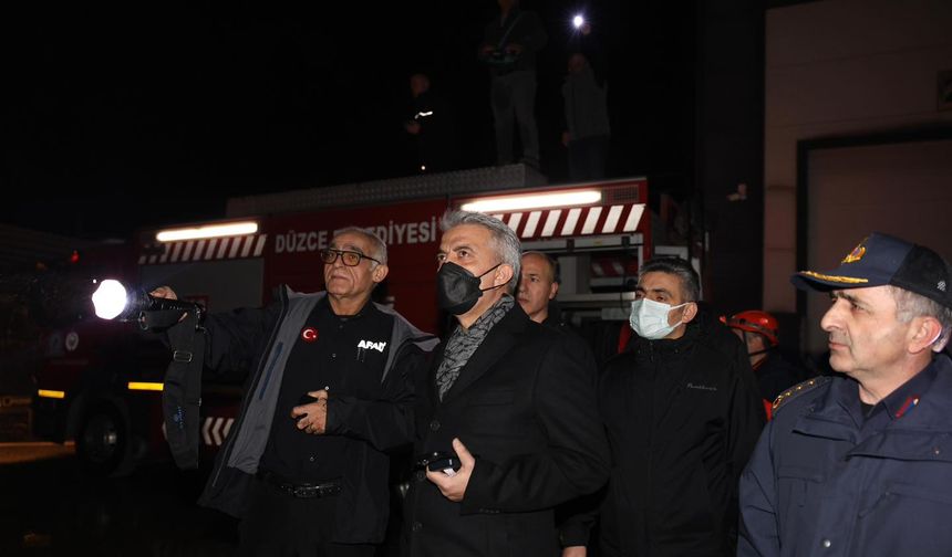 Kaynaşlı’daki “Strafor Fabrikası”ndaki yangın korkuttu