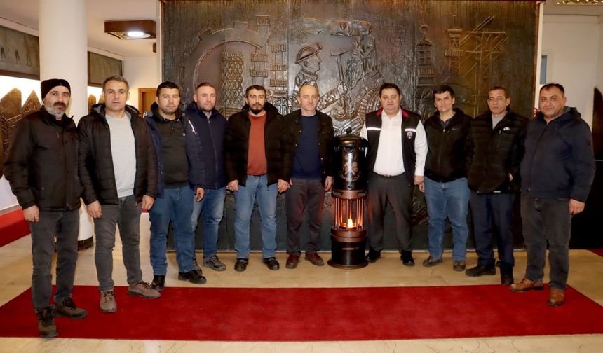 Emekliye ayrılan madencilerden GMİS'e ziyaret