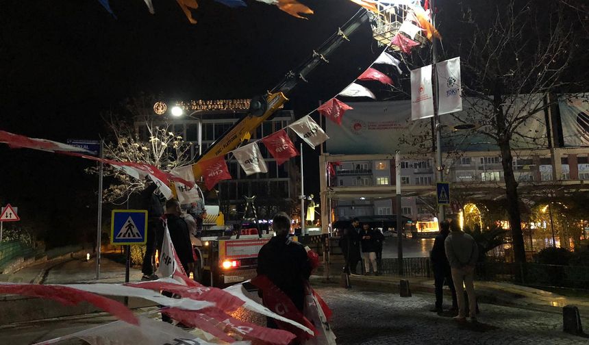 Saatçi çağırdı, CHP’li gençler sahayı boş bırakmadı