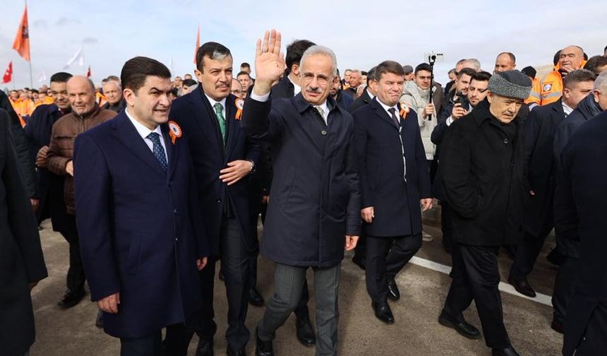 Bakan Uraloğlu Aksaray-Ortaköy Çevre Yolunu açtı: Yıllık 141 milyon lira tasarruf sağlanacak