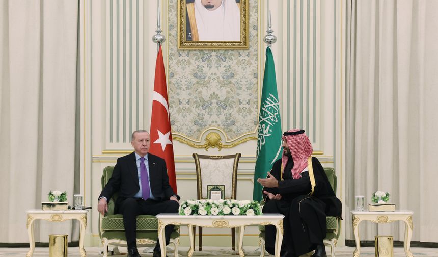 Cumhurbaşkanı Erdoğan, Suudi Arabistan Veliaht Prensi Muhammed bin Selman ile Riyad’da görüştü