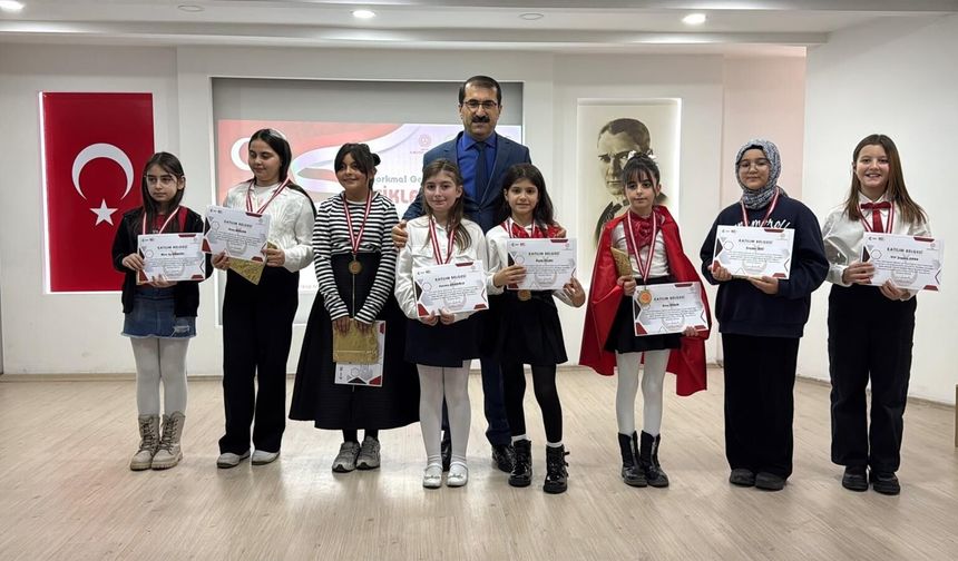 Artvin’de, İstiklal Marşı’nı güzel okuma yarışması düzenlendi