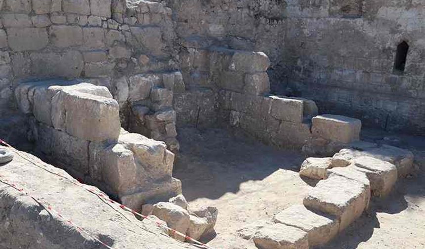 Hasankeyf'te 1600 yıllık askeri yapı kalıntıları bulundu