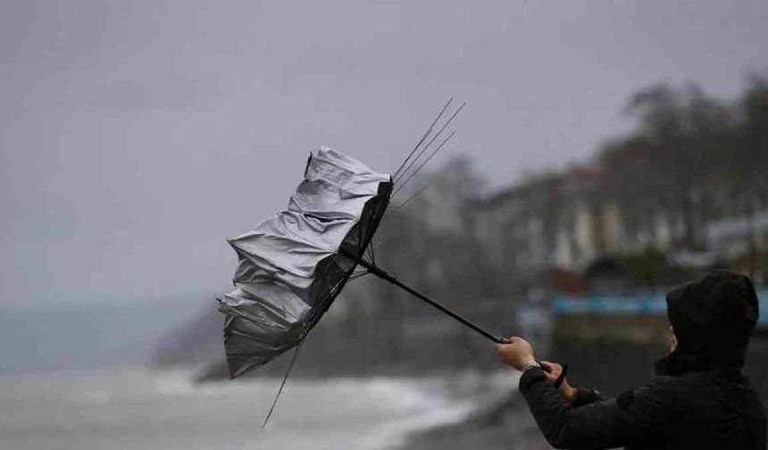 Marmara ve Ege Denizi'nde fırtına uyarısı