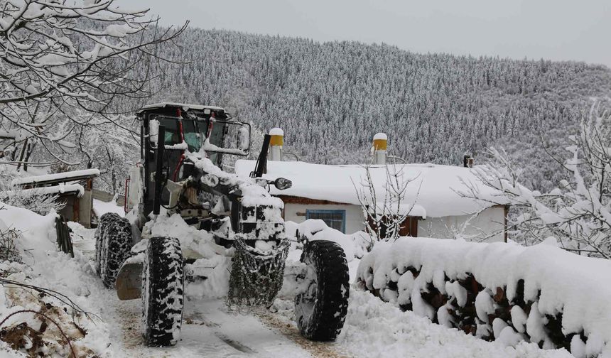 Artvin'de kar nedeniyle 125 köye ulaşım sağlanamıyor