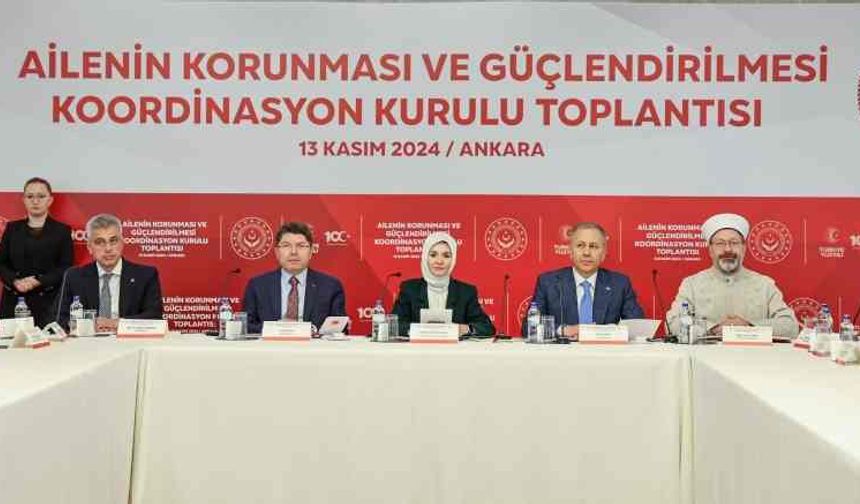 Bakan Tunç; "Çocuklarımızı şiddete teşvik eden hiç bir dijital platforma izin vermeyeceğiz"