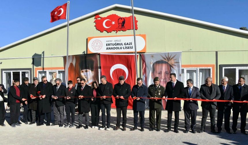 Hatay'da depremde hasar alan okullar yenileniyor