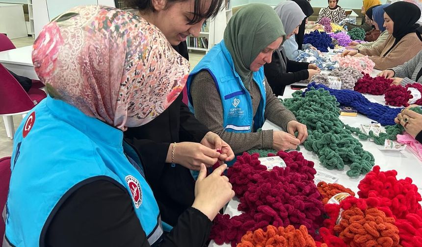 Amasya'da “İyiliği İlmek İlmek Örüyoruz” projesi başladı