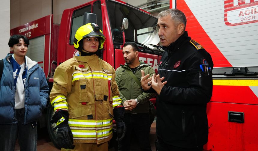 Düzce itfaiyesi öğrencilerin hizmetinde