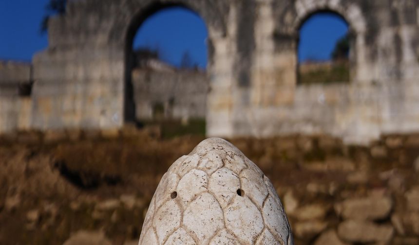 Roma dönemine ait tiyatro bileti bulundu