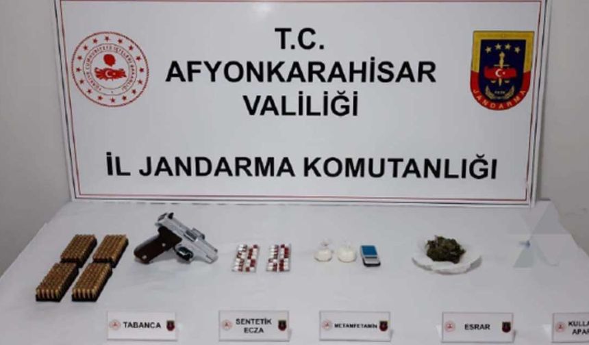 Afyonkarahisar'da jandarma göz açtırmıyor